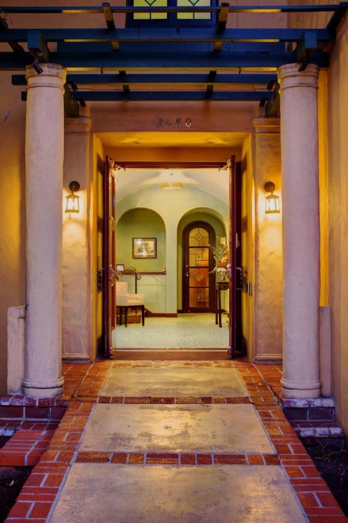 Bancroft Hotel - image 2