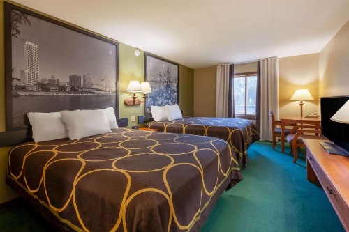 Magnuson Hotel Countryside Lodge - image 16