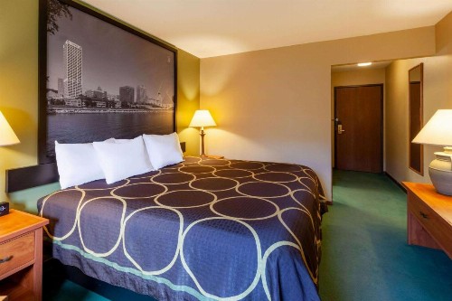 Magnuson Hotel Countryside Lodge - image 21
