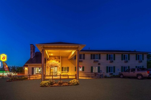 Magnuson Hotel Countryside Lodge - image 3