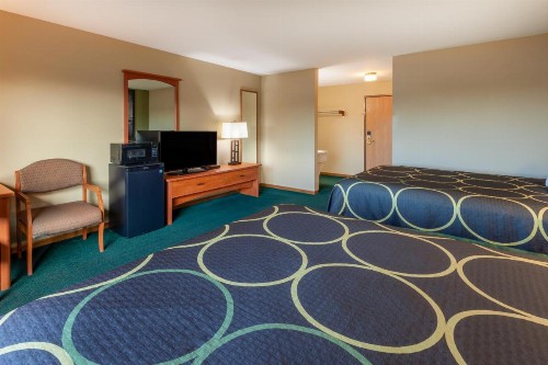 Magnuson Hotel Countryside Lodge - image 43