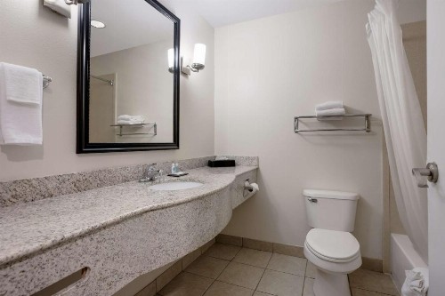 Sleep Inn & Suites Berwick - image 21