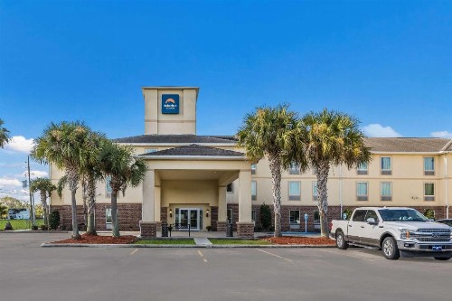 Sleep Inn & Suites Berwick - image 3