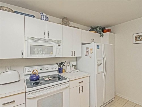 Sea Colony Whispering Pines - image 9