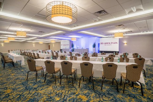 Crowne Plaza Hotel and Suites Pittsburgh South an IHG Hotel - image 11