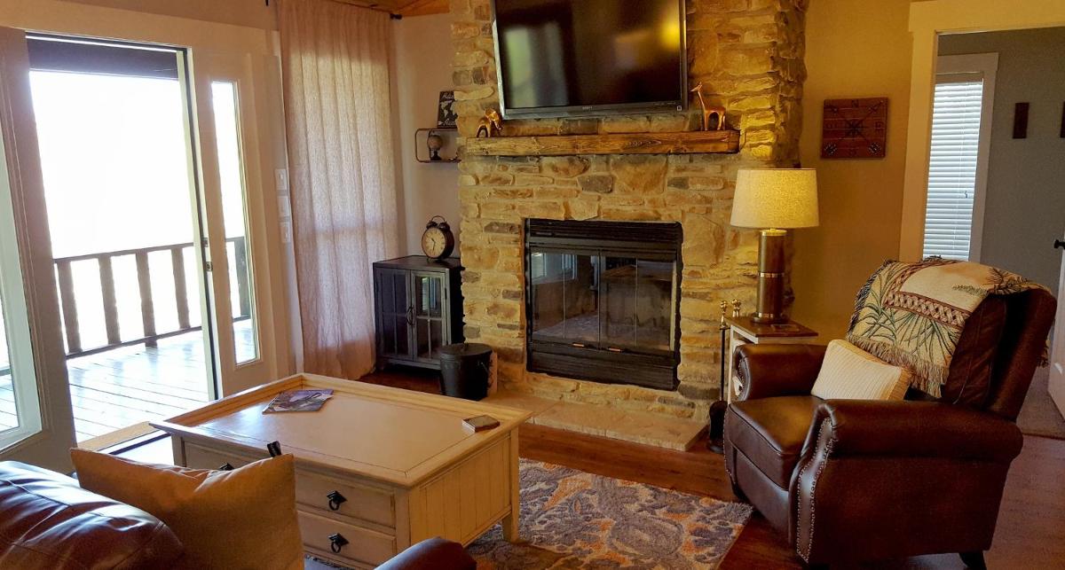 Safari on Glover River cabin - image 3