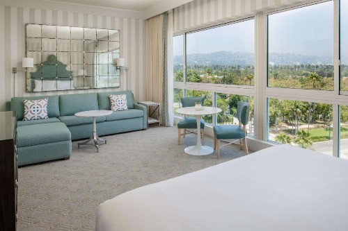 The Beverly Hilton - image 18
