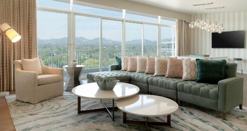 The Beverly Hilton - image 23
