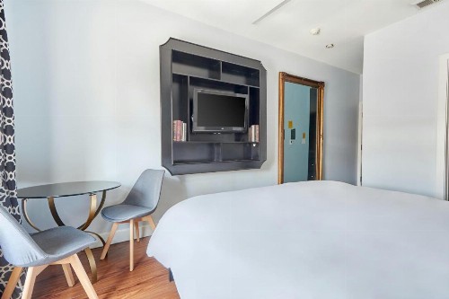 Sonder l The Crescent - image 21