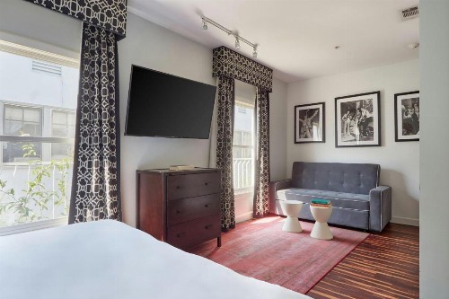 Sonder l The Crescent - image 22
