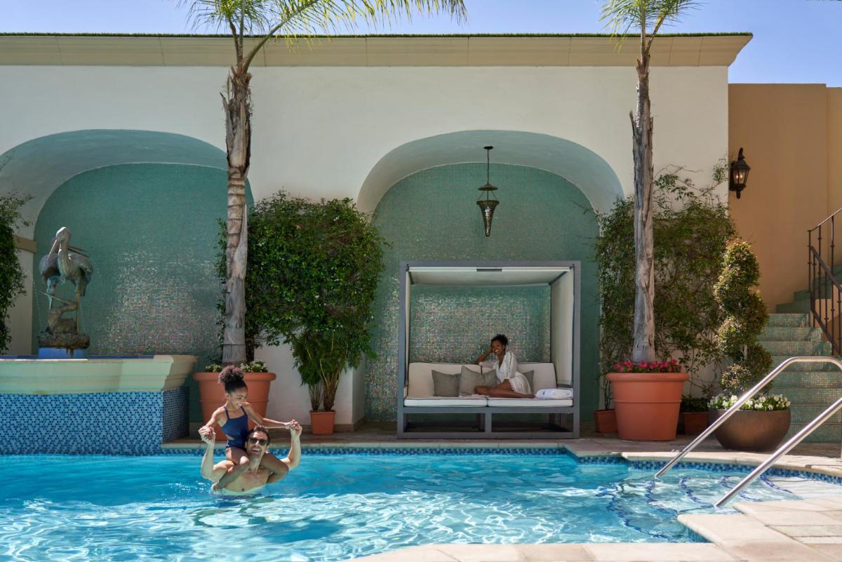 Beverly Wilshire A Four Seasons Hotel - image 2