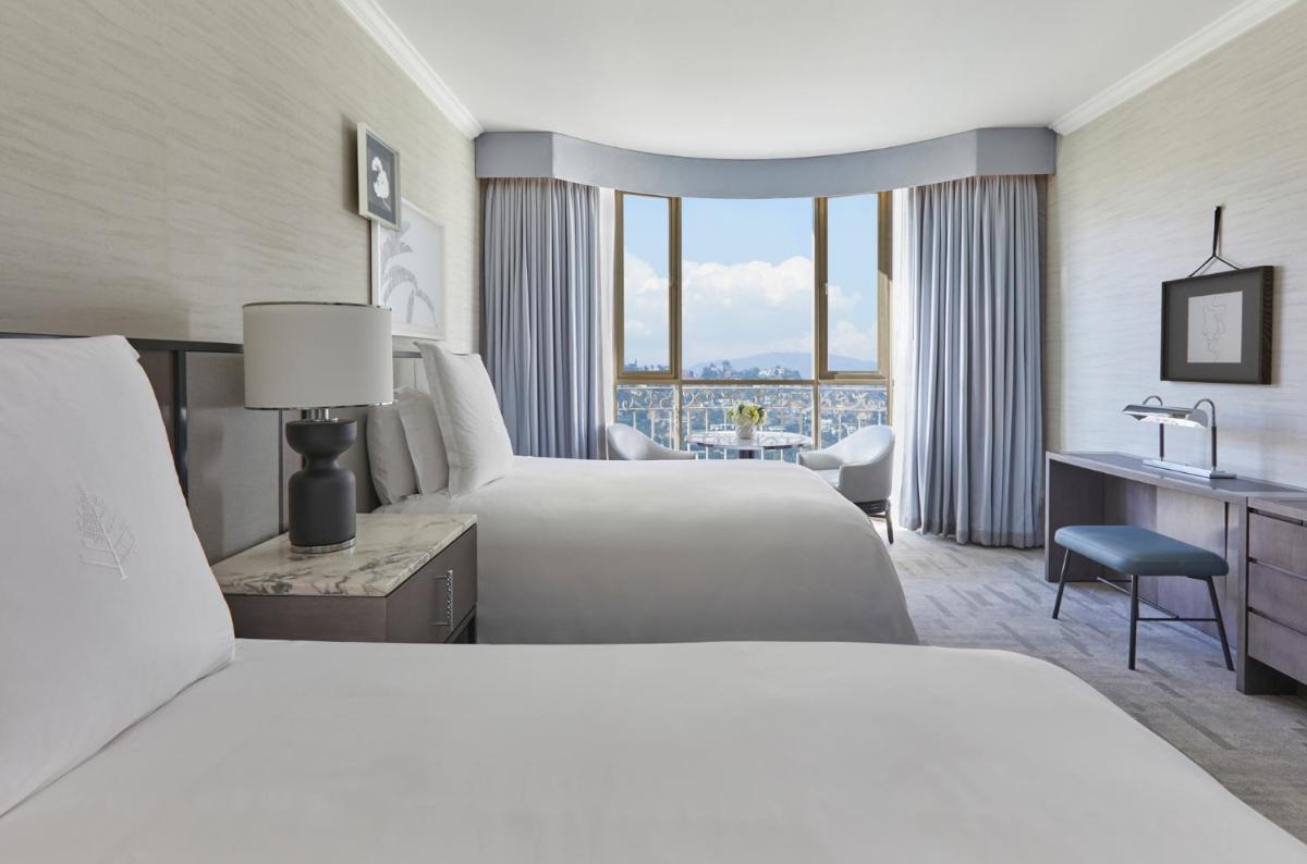 Beverly Wilshire A Four Seasons Hotel - image 3