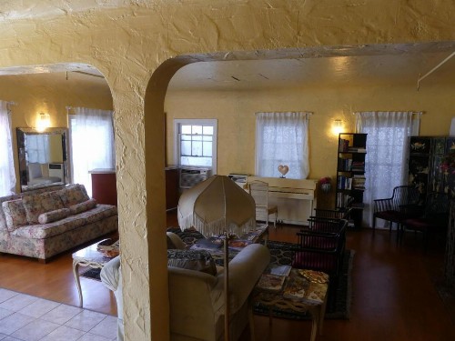 Hotel del Flores - image 12