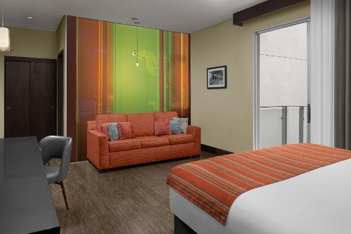 SIRTAJ – Beverly Hills - image 46