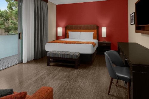 SIRTAJ – Beverly Hills - image 48