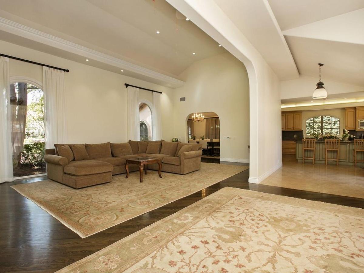 Villa Teresita - Beautifully gated Mediterranean estate - image 4
