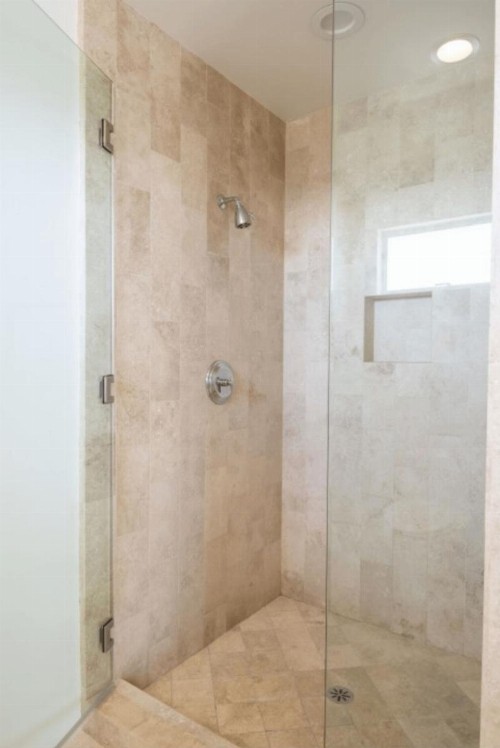 Villa Sizzle - image 7