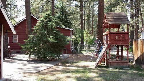 Green Cabin in Big Bear Lake