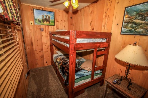 Our Mountain Hideaway Home - image 11