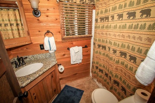 Our Mountain Hideaway Home - image 8