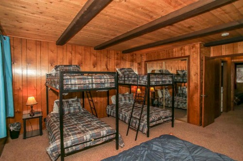 Bear Woods Retreat - image 7