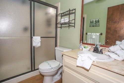Bear Woods Retreat - image 1