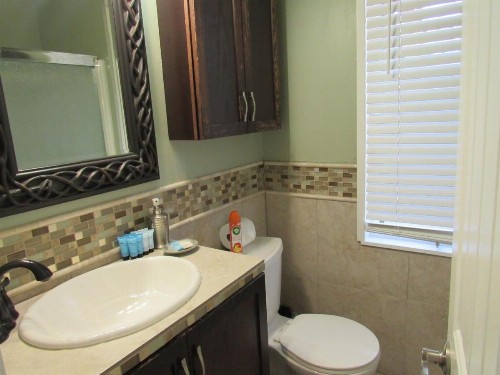 Bear Haven Chalet - image 12