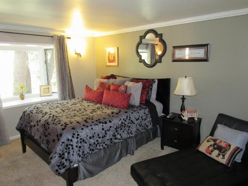 Bear Haven Chalet - image 13