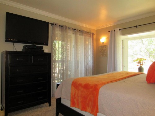 Bear Haven Chalet - image 17