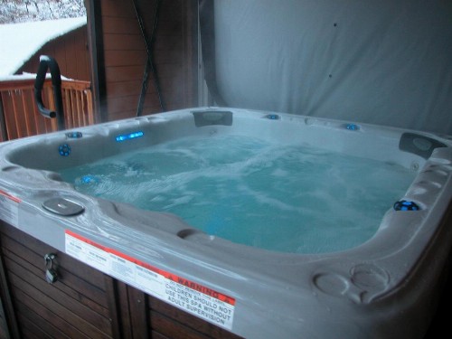 Bear Haven Chalet - image 26