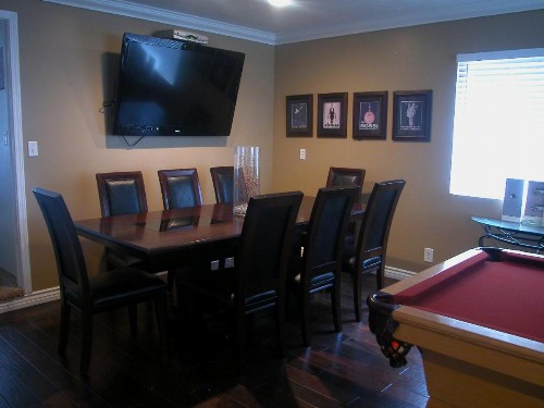 Bear Haven Chalet - image 8