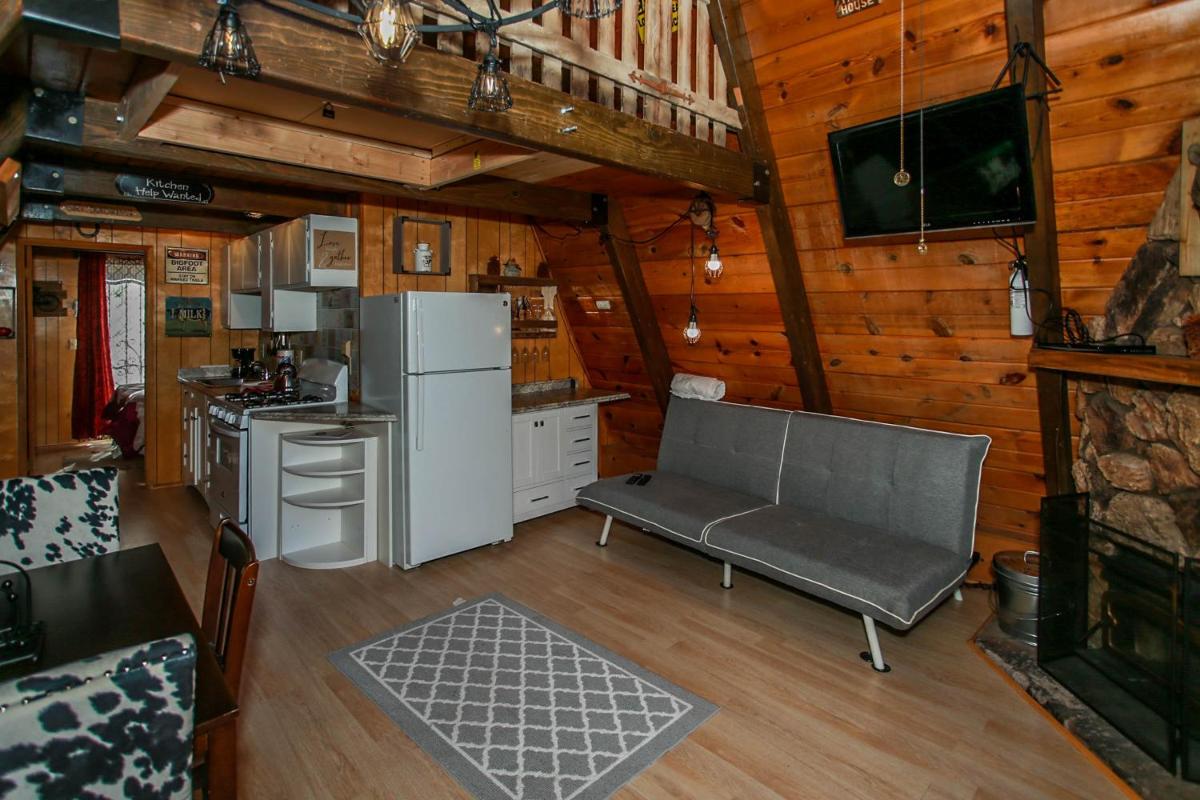 A-Frame Chalet - image 6