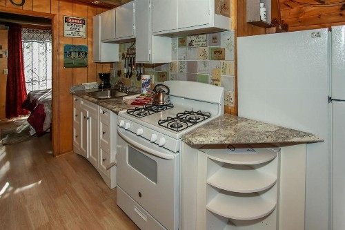 A-Frame Chalet - image 8