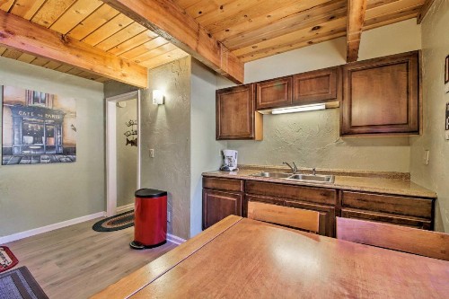 Walk to Big Bear Lake Cabin with Deck Hot Tub and WiFi - image 5