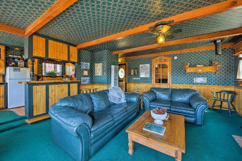 Cabin with Deck and Views Steps from Big Bear Lake - image 12
