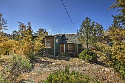 Cabin with Deck and Views Steps from Big Bear Lake - image 5