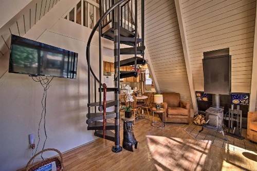 One-Of-A-Kind Couples Getaway Big Bear A-Frame! - image 4