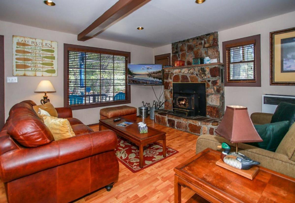 Cottages 1&2 Arctic and Grey Fox Family Friendly Full Kitchen - image 6