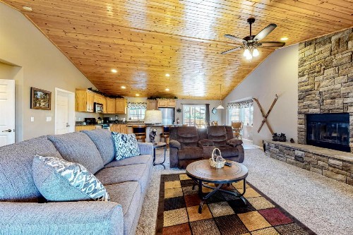 Bear Bungalow - image 1