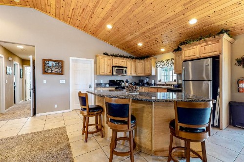 Bear Bungalow - image 8