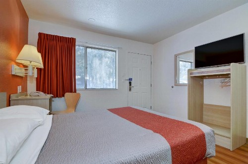 Motel 6-Big Bear Lake CA - image 14