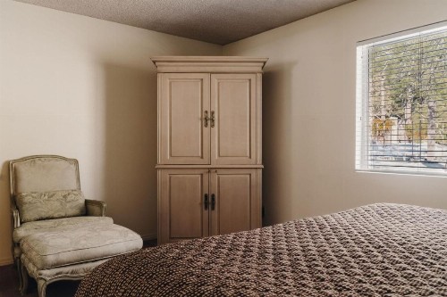 Vintage Lakeside Inn - image 47
