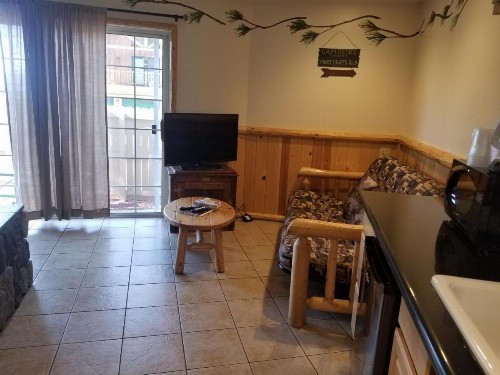 Fireside Lodge - image 13