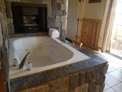 Fireside Lodge - image 4