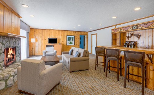 Holiday Inn Resort The Lodge at Big Bear Lake an IHG Hotel - image 16