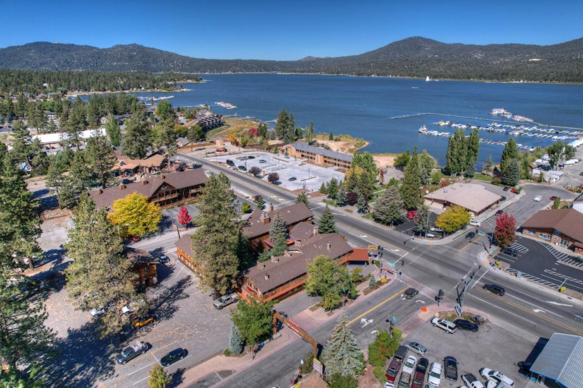 Robinhood Resort - main image
