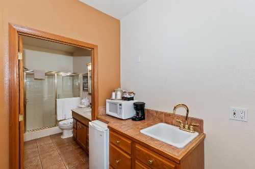 Robinhood Resort - image 24