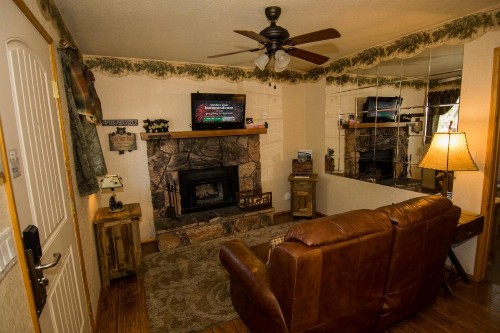 Hillcrest Lodge - image 7