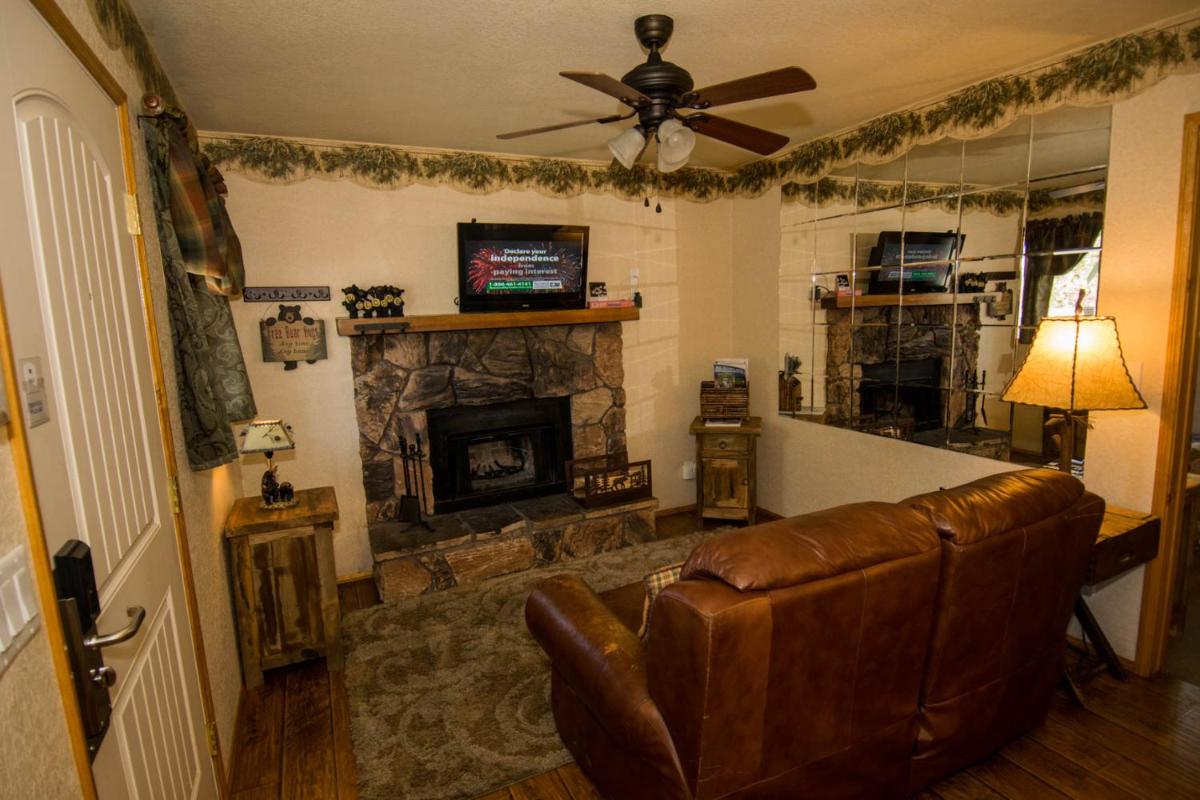Hillcrest Lodge - image 7
