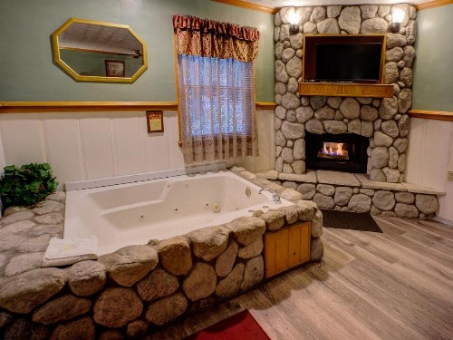 Cathy's Cottages - image 2